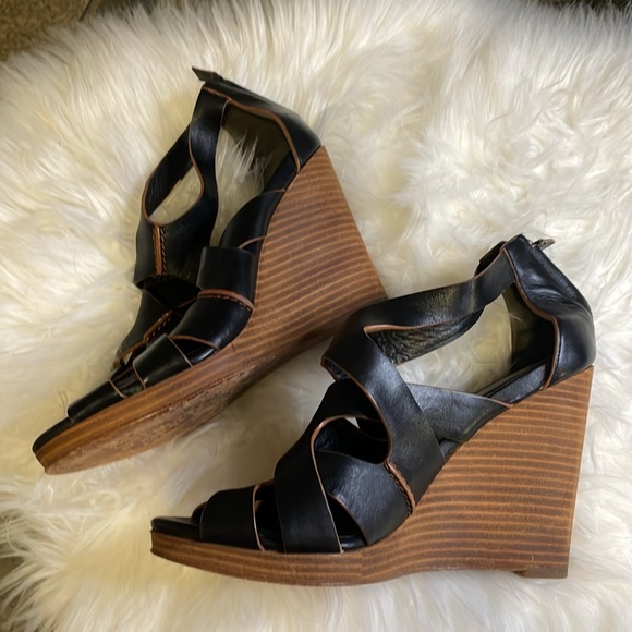 Cole Haan Black/Brown Leather Wedge Sandals Sz 9.5B - Picture 7 of 7